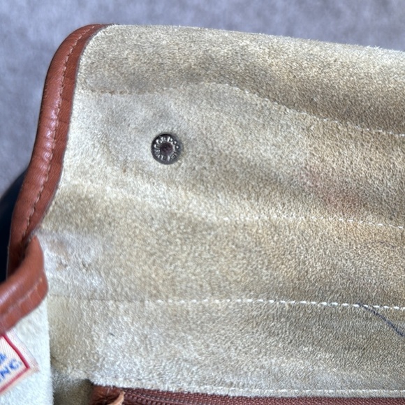 Vintage Dooney & Bourke Cream and Brown Leather Purse - Picture 10 of 13